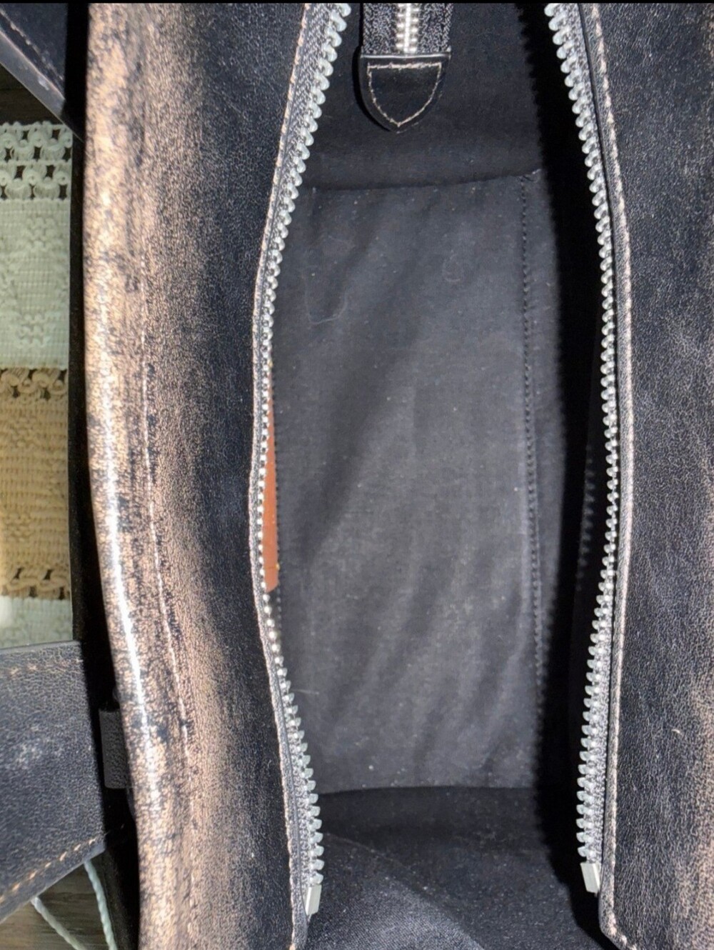Coach New York Cargo Tote 26 Black Loved Leather - Picture 2 of 10